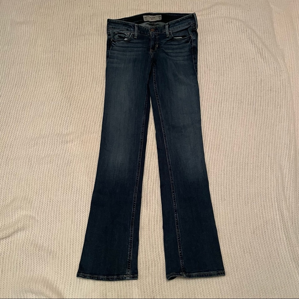 Hollister bootcut woman’s size29 medium wash blue jeans